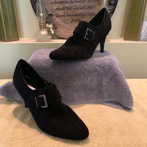 Shoe boots